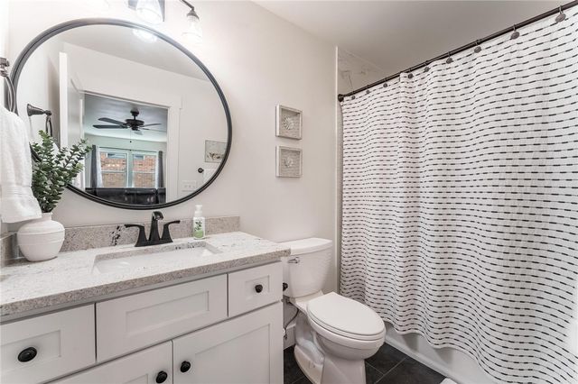 3706 NW Riverbend Road, Bentonville, AR 72712