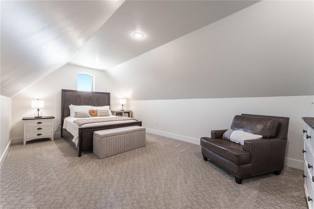 3706 NW Riverbend Road, Bentonville, AR 72712