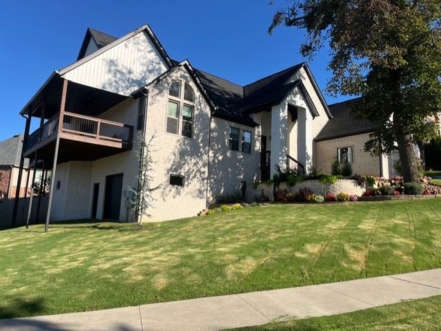 3706 NW Riverbend Road, Bentonville, AR 72712