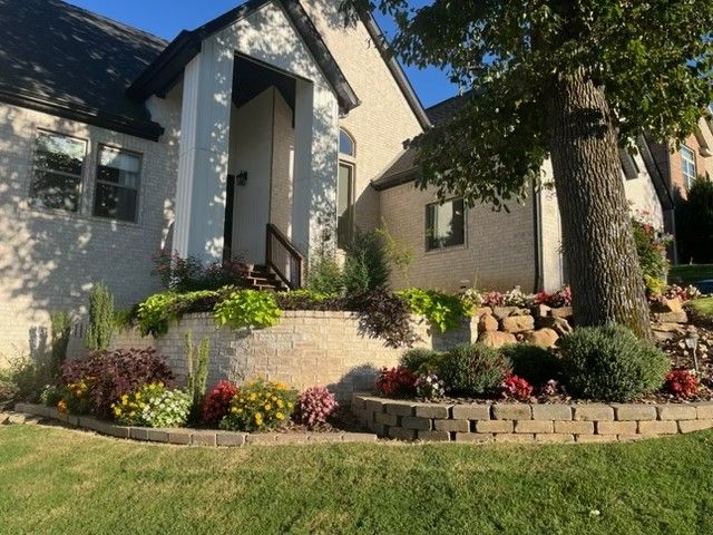 3706 NW Riverbend Road, Bentonville, AR 72712