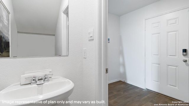 12556 Spoor Vly, Converse, TX 78109