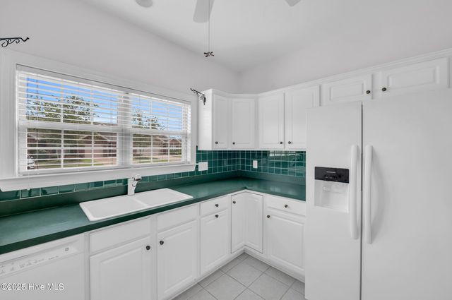 707 Beachwalk Drive, Winnabow, NC 28479