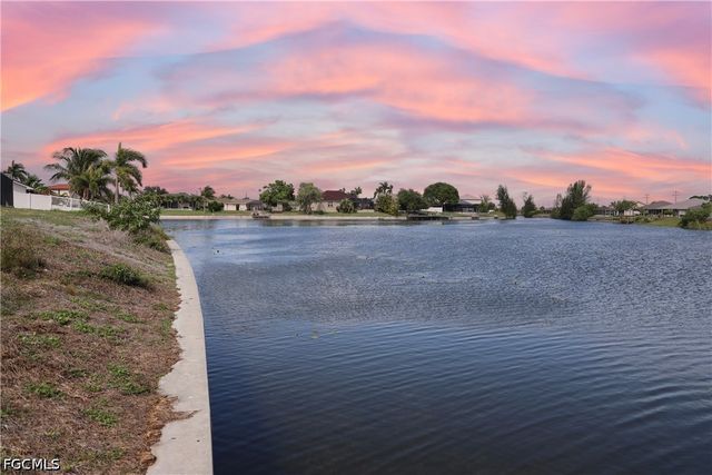 1118 SW 31st TER, Cape Coral, FL 33914