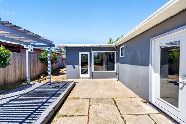 1111 Marionola Way, Pinole, CA 94564