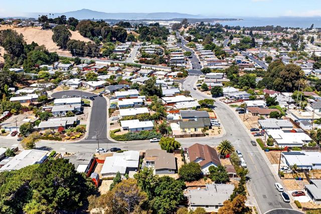 1111 Marionola Way, Pinole, CA 94564