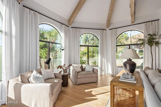 6352 E Vista Drive, Paradise Valley, AZ 85253