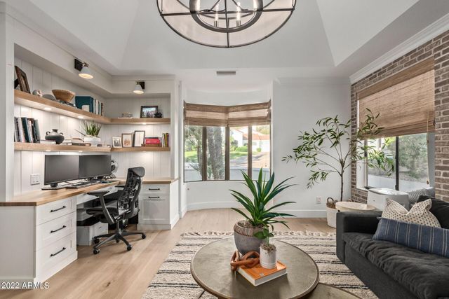 6352 E Vista Drive, Paradise Valley, AZ 85253