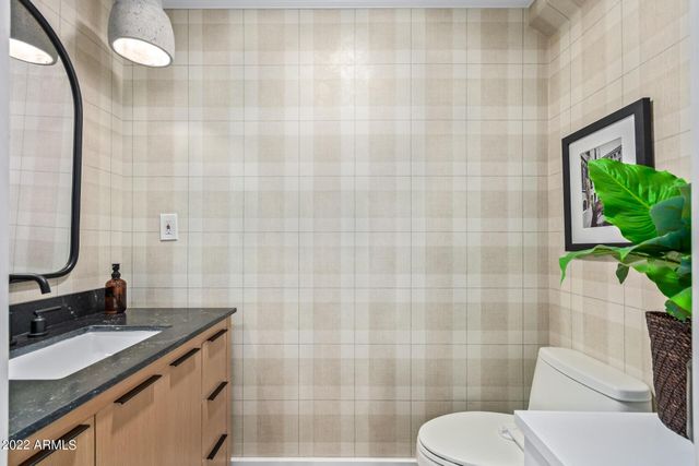 6352 E Vista Drive, Paradise Valley, AZ 85253