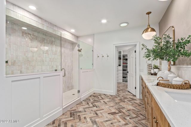 6352 E Vista Drive, Paradise Valley, AZ 85253