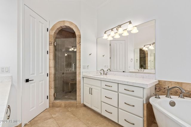 6352 E Vista Drive, Paradise Valley, AZ 85253