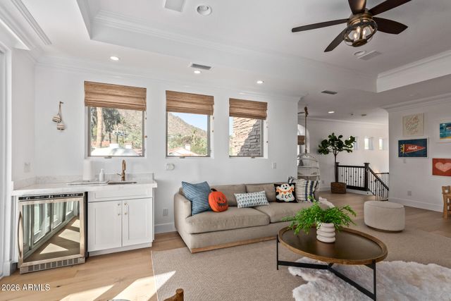 6352 E Vista Drive, Paradise Valley, AZ 85253