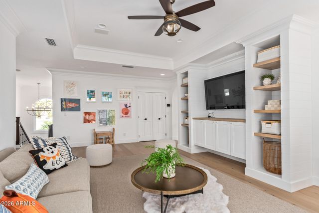 6352 E Vista Drive, Paradise Valley, AZ 85253