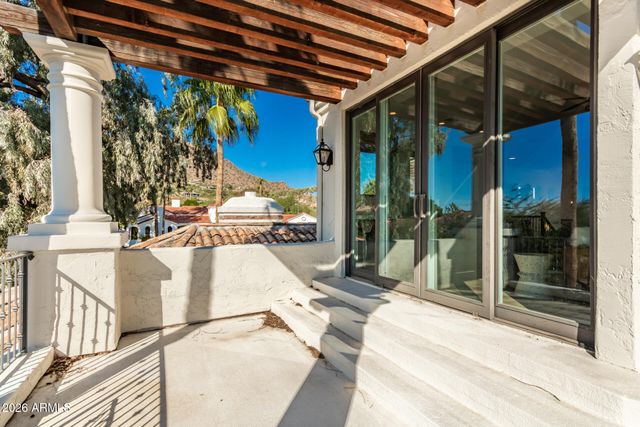 6352 E Vista Drive, Paradise Valley, AZ 85253