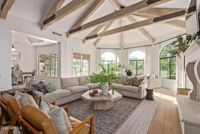 6352 E Vista Drive, Paradise Valley, AZ 85253