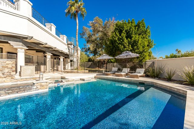 6352 E Vista Drive, Paradise Valley, AZ 85253