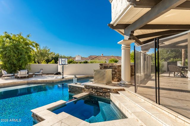 6352 E Vista Drive, Paradise Valley, AZ 85253