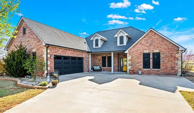 282 Road Runner Dr, Fletcher, OK 73541