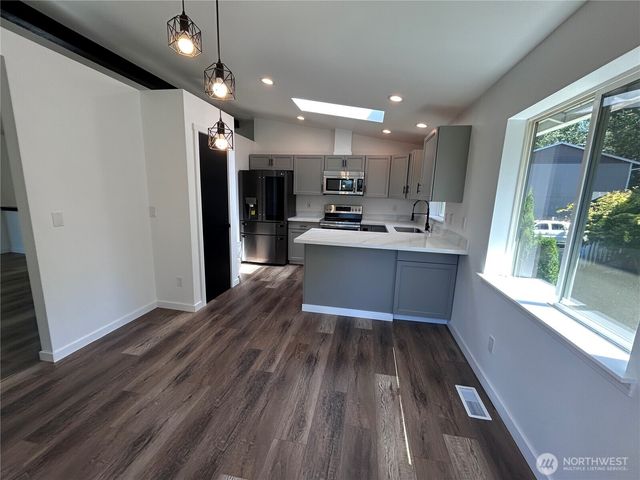 410 Stilley Way, Granite Falls, WA 98252