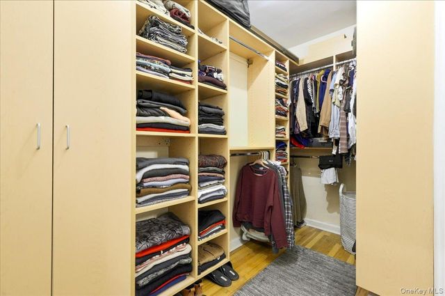 67-38 108th Street C34, Forest Hills, NY 11375