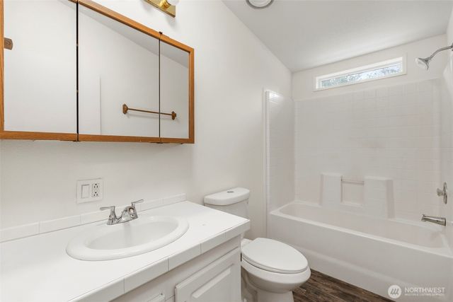 102 Tory Lynn Drive, Winlock, WA 98596