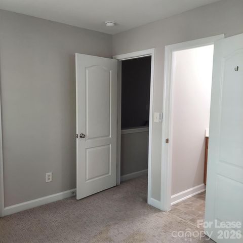 12302 Walden Lea Drive, Huntersville, NC 28078