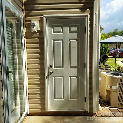 12302 Walden Lea Drive, Huntersville, NC 28078