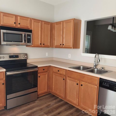 12302 Walden Lea Drive, Huntersville, NC 28078