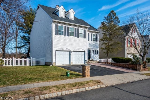 62 Magellan Way, Franklin Twp., NJ 08823