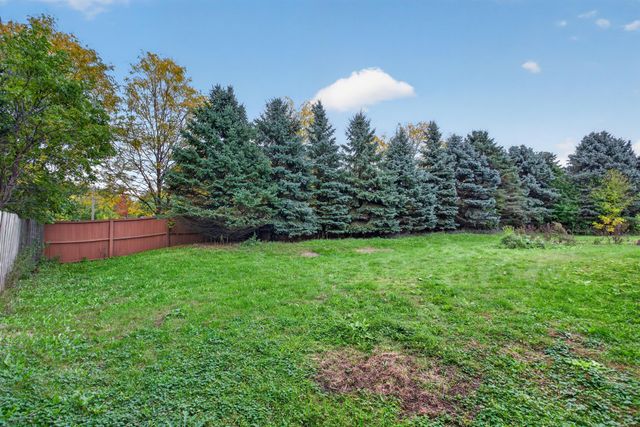 7536 165th Street W, Lakeville, MN 55044