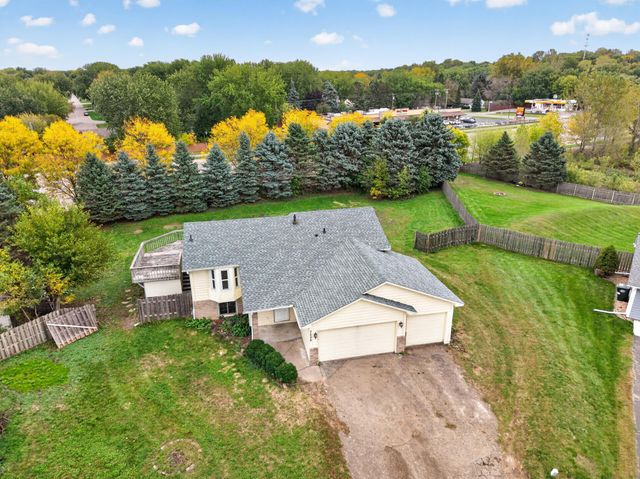 7536 165th Street W, Lakeville, MN 55044