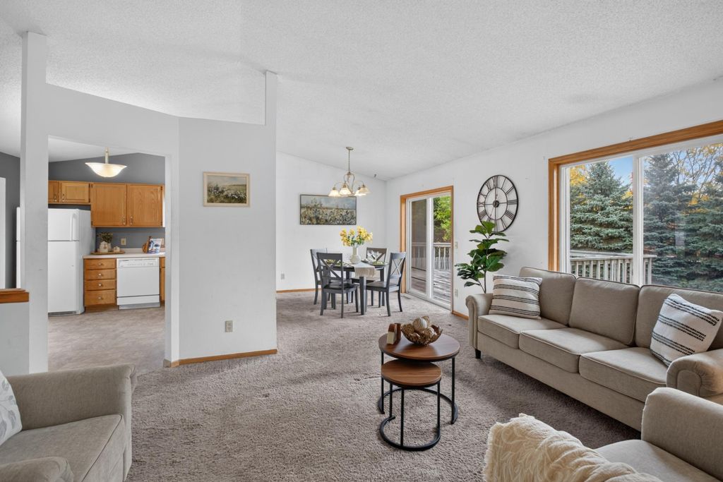 7536 165th Street W, Lakeville, MN 55044 — photo 2