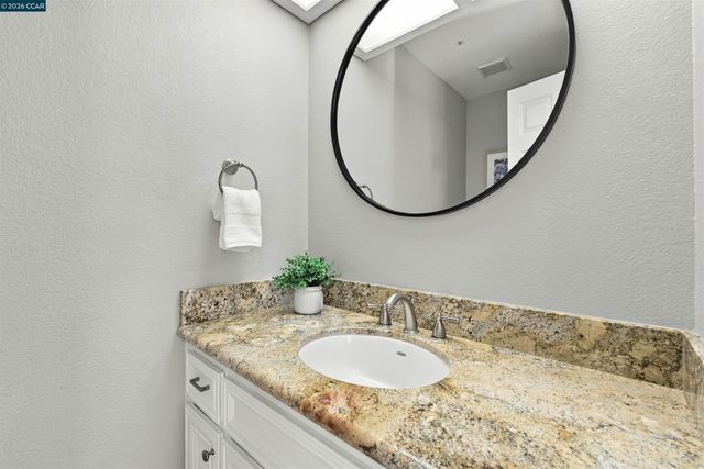 1116 Maggie Ln, Walnut Creek, CA 94597