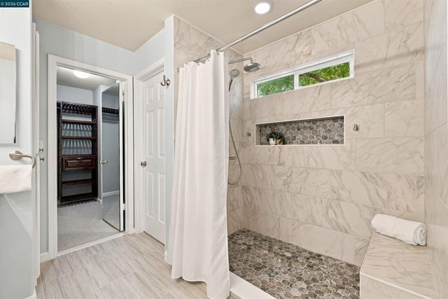 1116 Maggie Ln, Walnut Creek, CA 94597