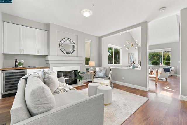 1116 Maggie Ln, Walnut Creek, CA 94597