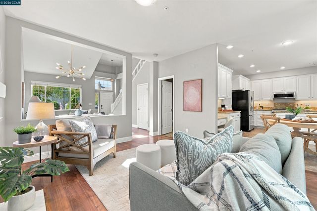 1116 Maggie Ln, Walnut Creek, CA 94597