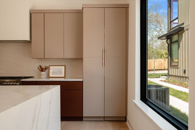 627 Richmond Bnd, Nashville, TN 37206