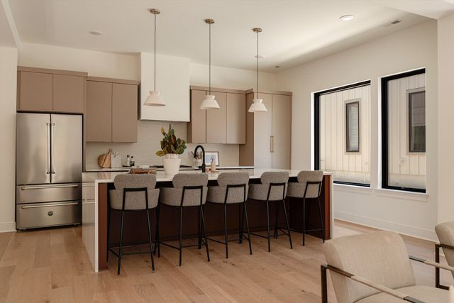 627 Richmond Bnd, Nashville, TN 37206