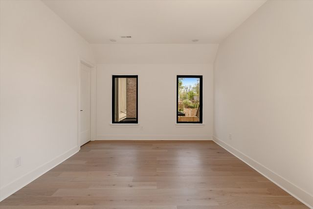 627 Richmond Bnd, Nashville, TN 37206