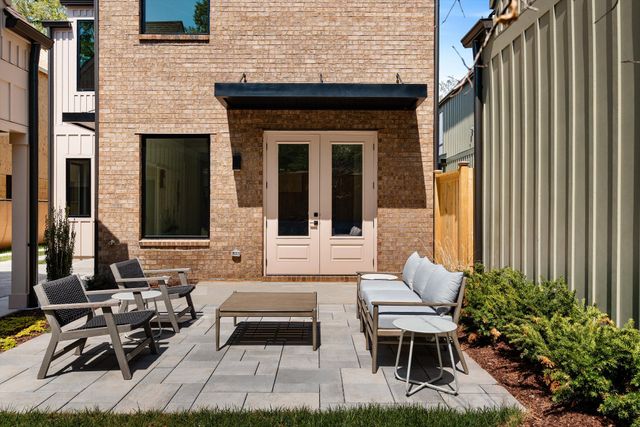 627 Richmond Bnd, Nashville, TN 37206