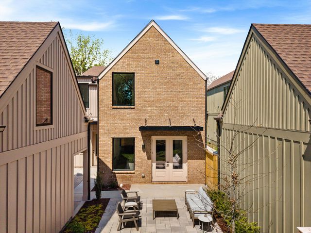 627 Richmond Bnd, Nashville, TN 37206
