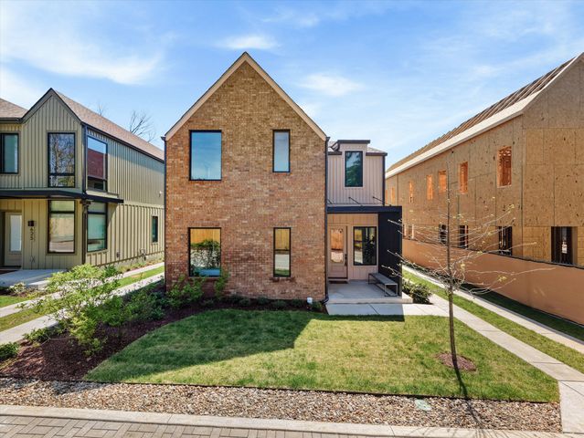 627 Richmond Bnd, Nashville, TN 37206