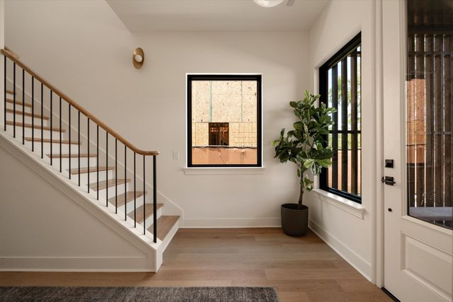 627 Richmond Bnd, Nashville, TN 37206