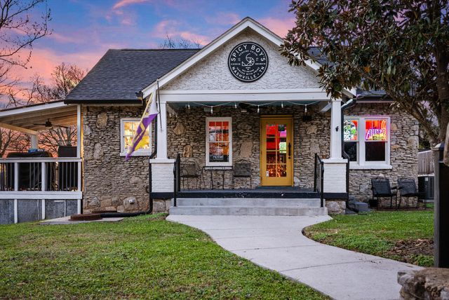 627 Richmond Bnd, Nashville, TN 37206