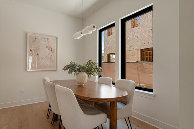 627 Richmond Bnd, Nashville, TN 37206