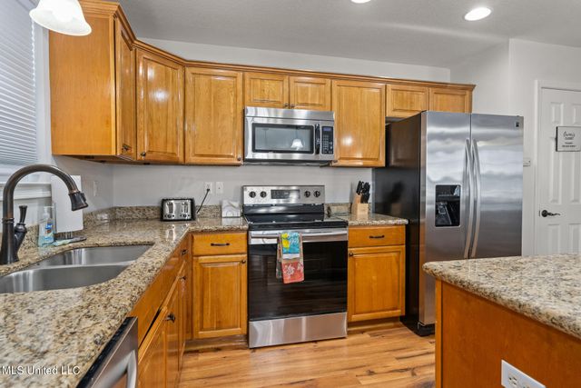 74 Oak Alley Lane, Long Beach, MS 39560