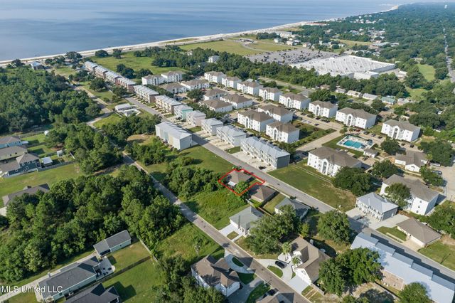 74 Oak Alley Lane, Long Beach, MS 39560