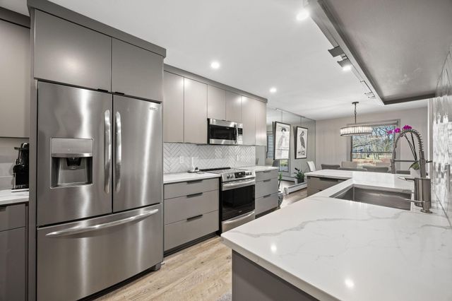 8549 Irwin Road 134, Bloomington, MN 55437