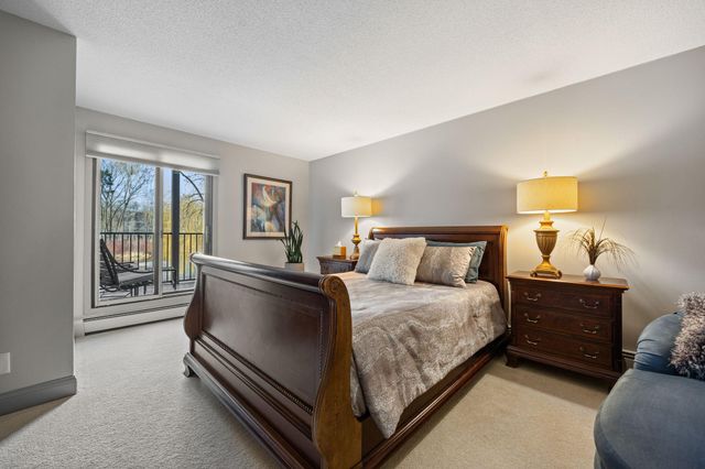 8549 Irwin Road 134, Bloomington, MN 55437