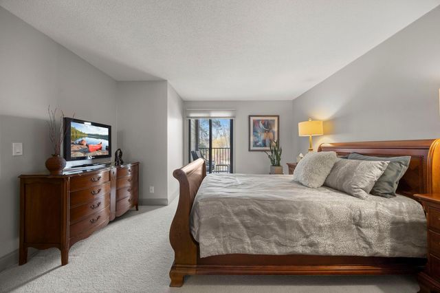 8549 Irwin Road 134, Bloomington, MN 55437