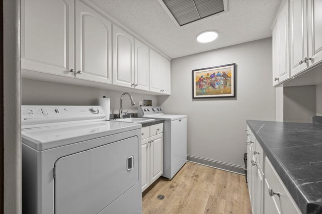 8549 Irwin Road 134, Bloomington, MN 55437